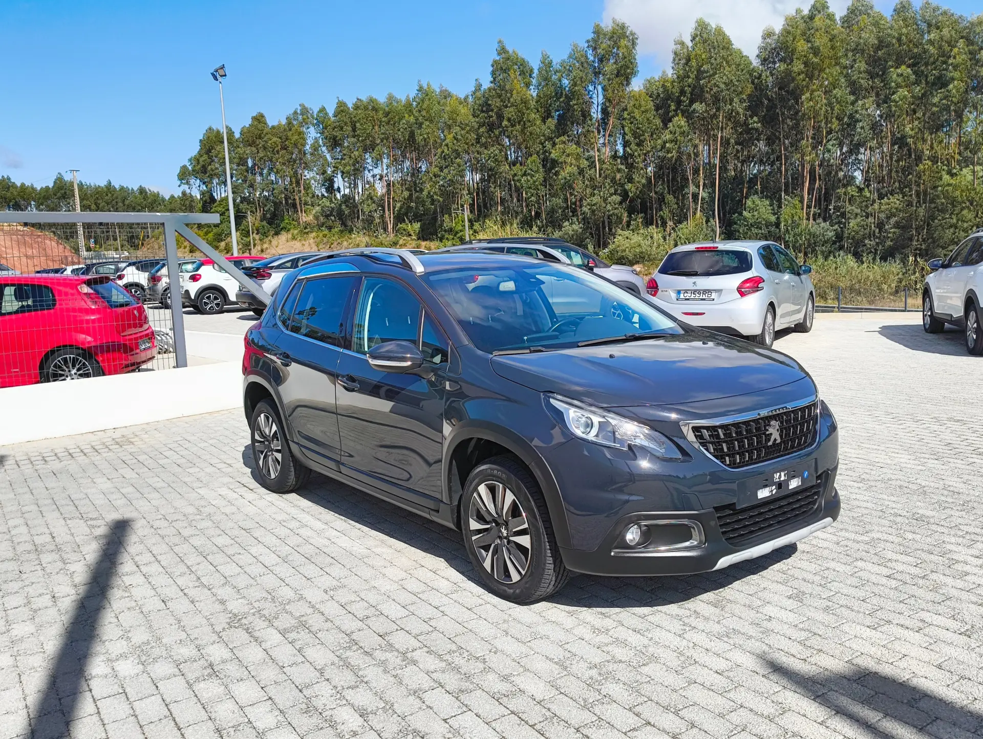Peugeot 2008 1.2 PURETECH ALLURE BUSINESS 3