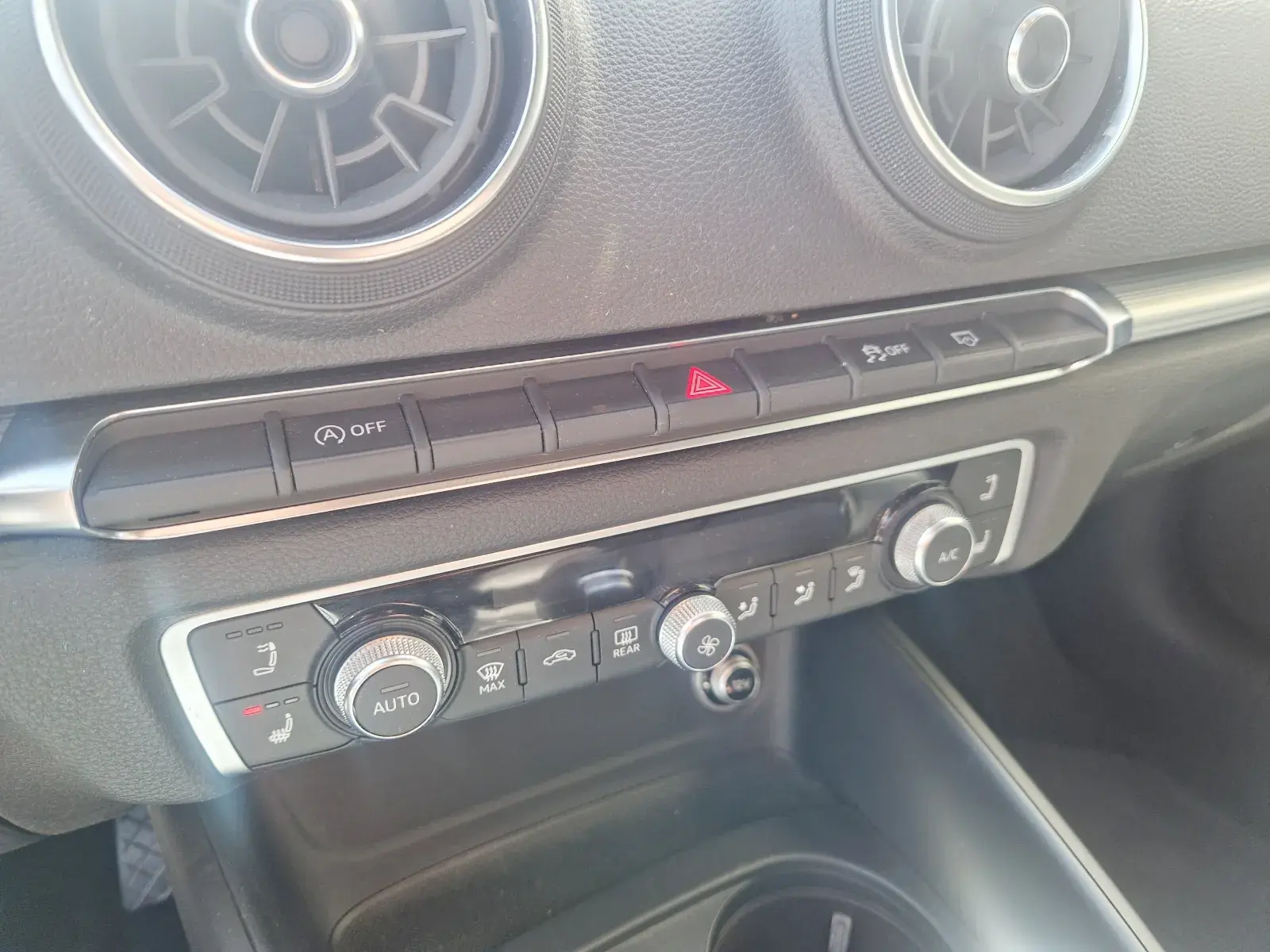 Audi A3 Cabrio 1.5 TFSI cylinder on demand S tronic sport 16