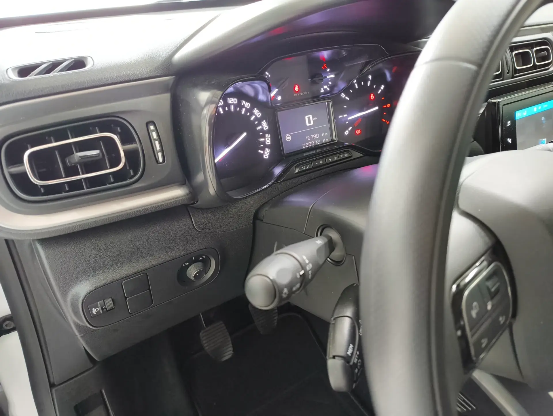 Citroën C3 1.2 PureTech Shine 12