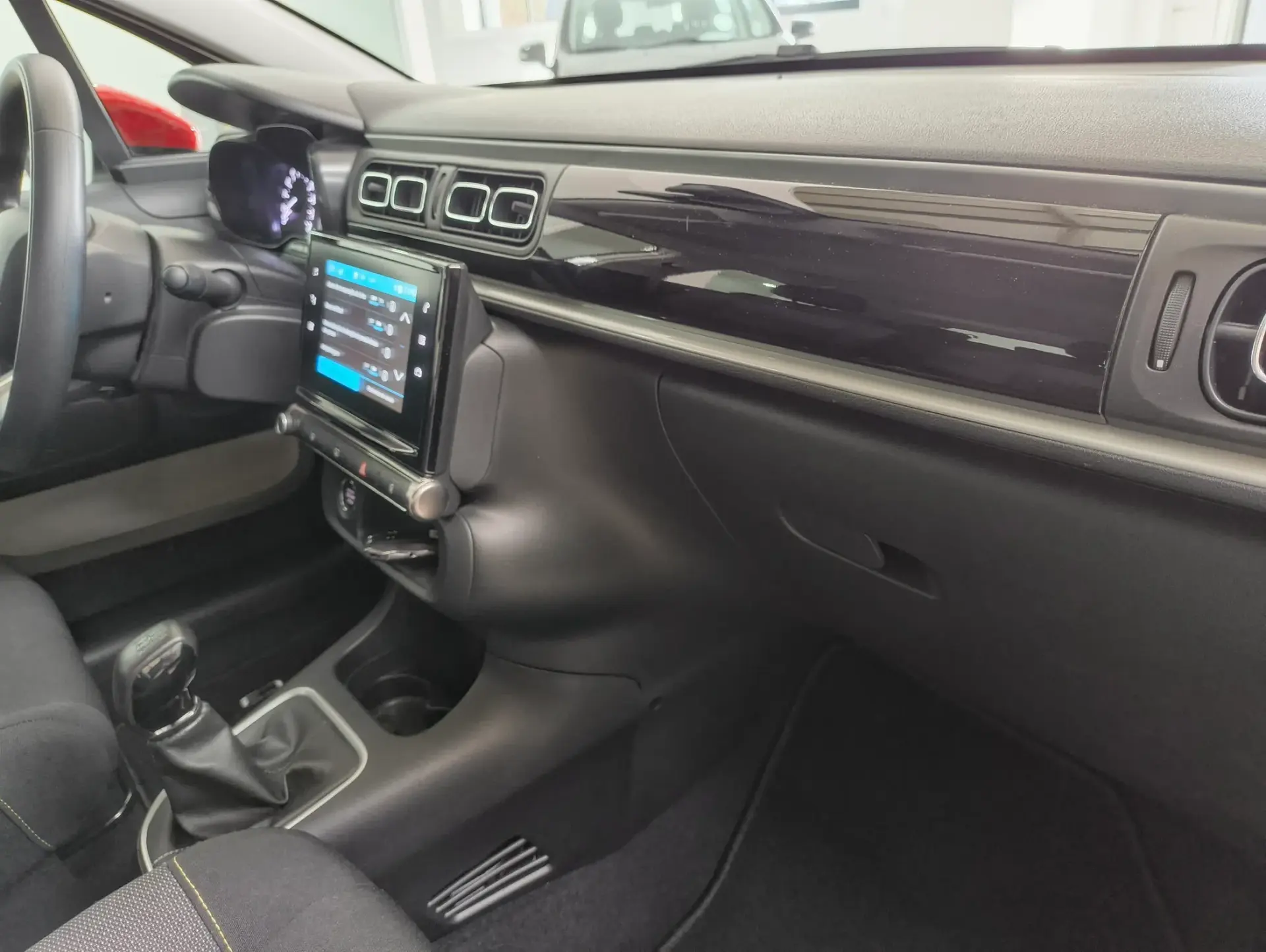 Citroën C3 1.2 PureTech Shine 17