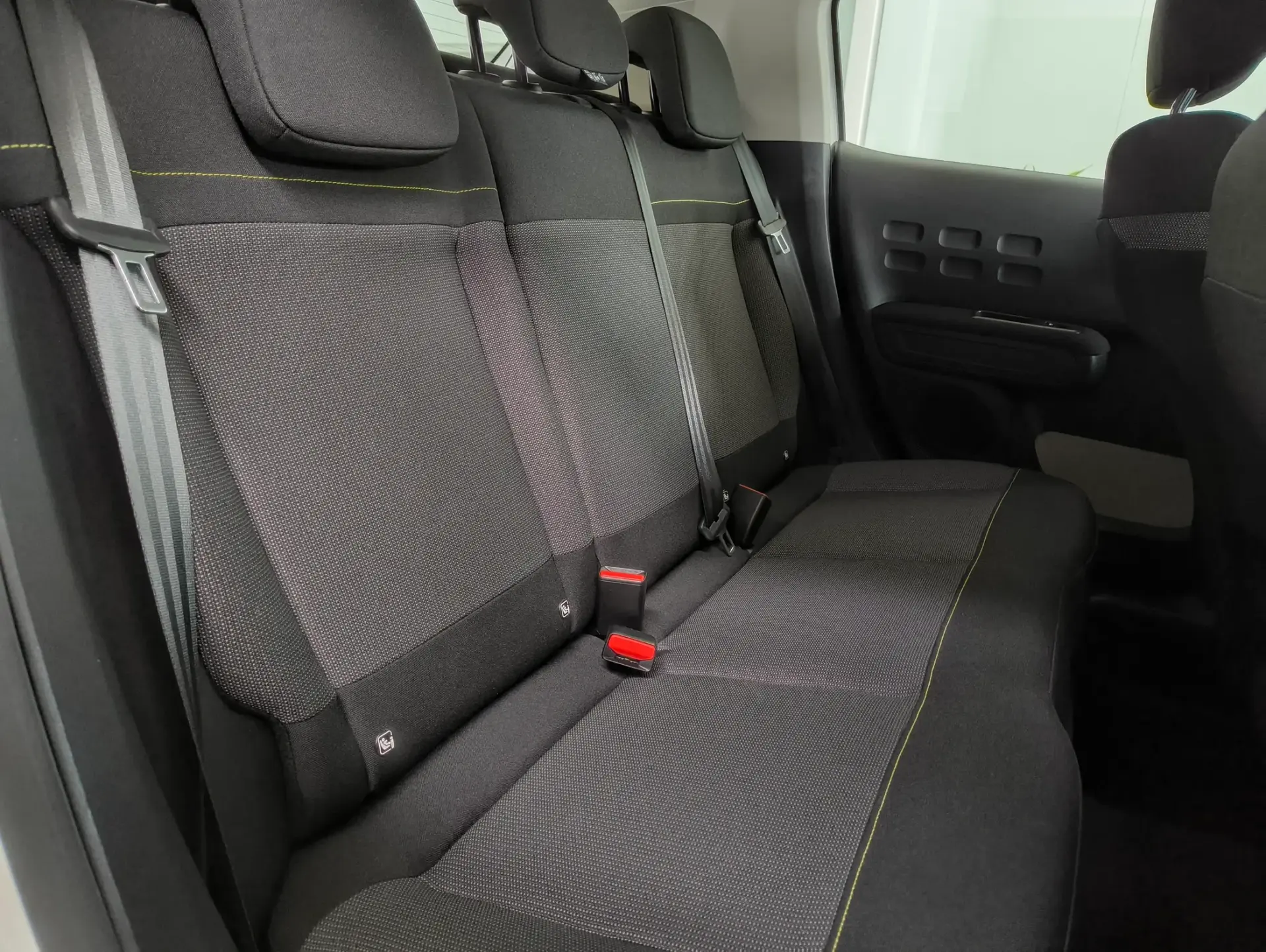 Citroën C3 1.2 PureTech Shine 18