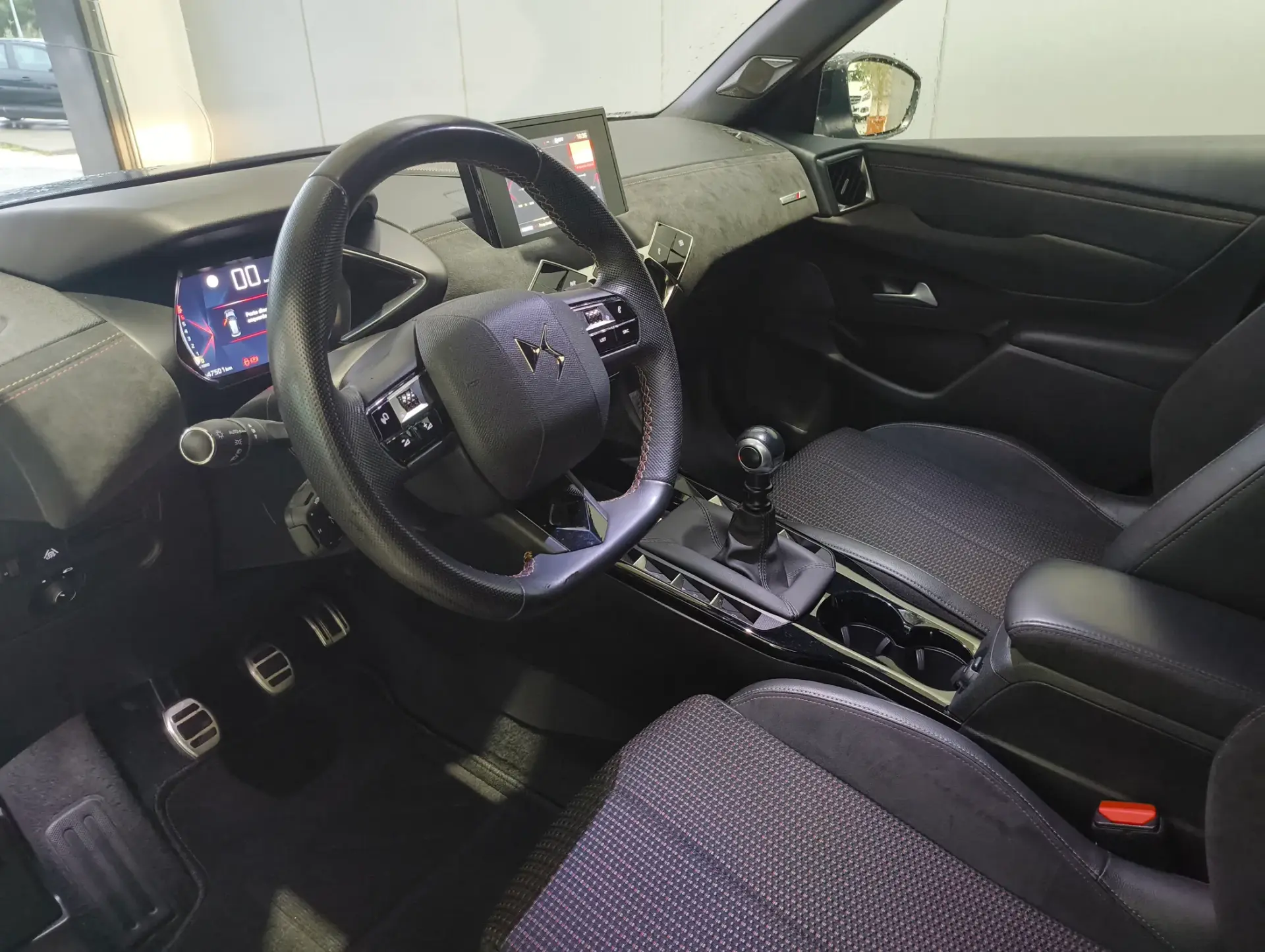 DS DS3 1.2 PureTech Performance Line 17