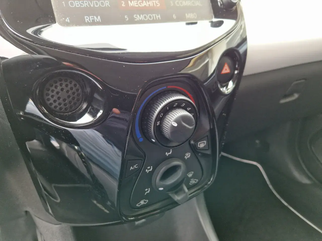 Peugeot 108 1.2 PureTech Allure 15