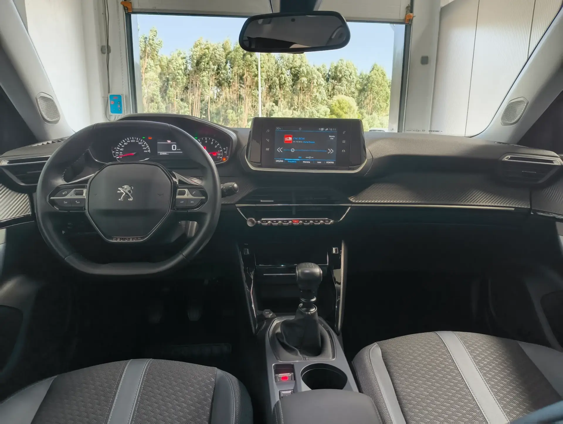 Peugeot 2008 1.2 PureTech Allure 12