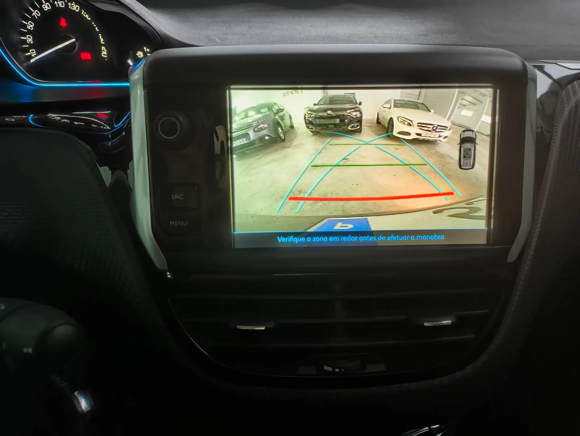 Peugeot 2008 1.2 PureTech Allure 13