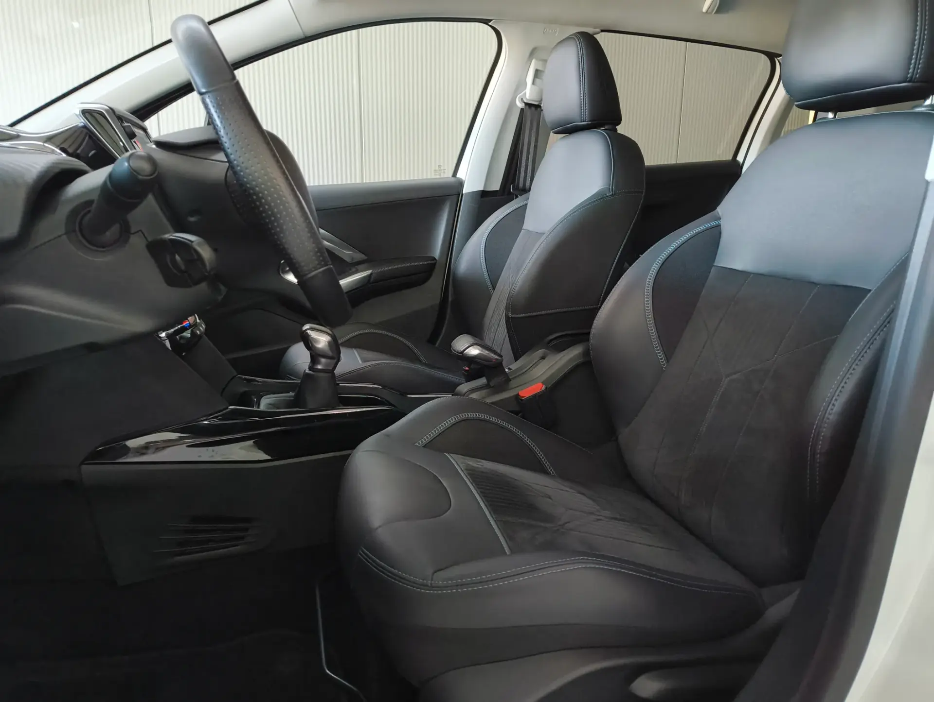 Peugeot 2008 1.2 PureTech Crossway 15