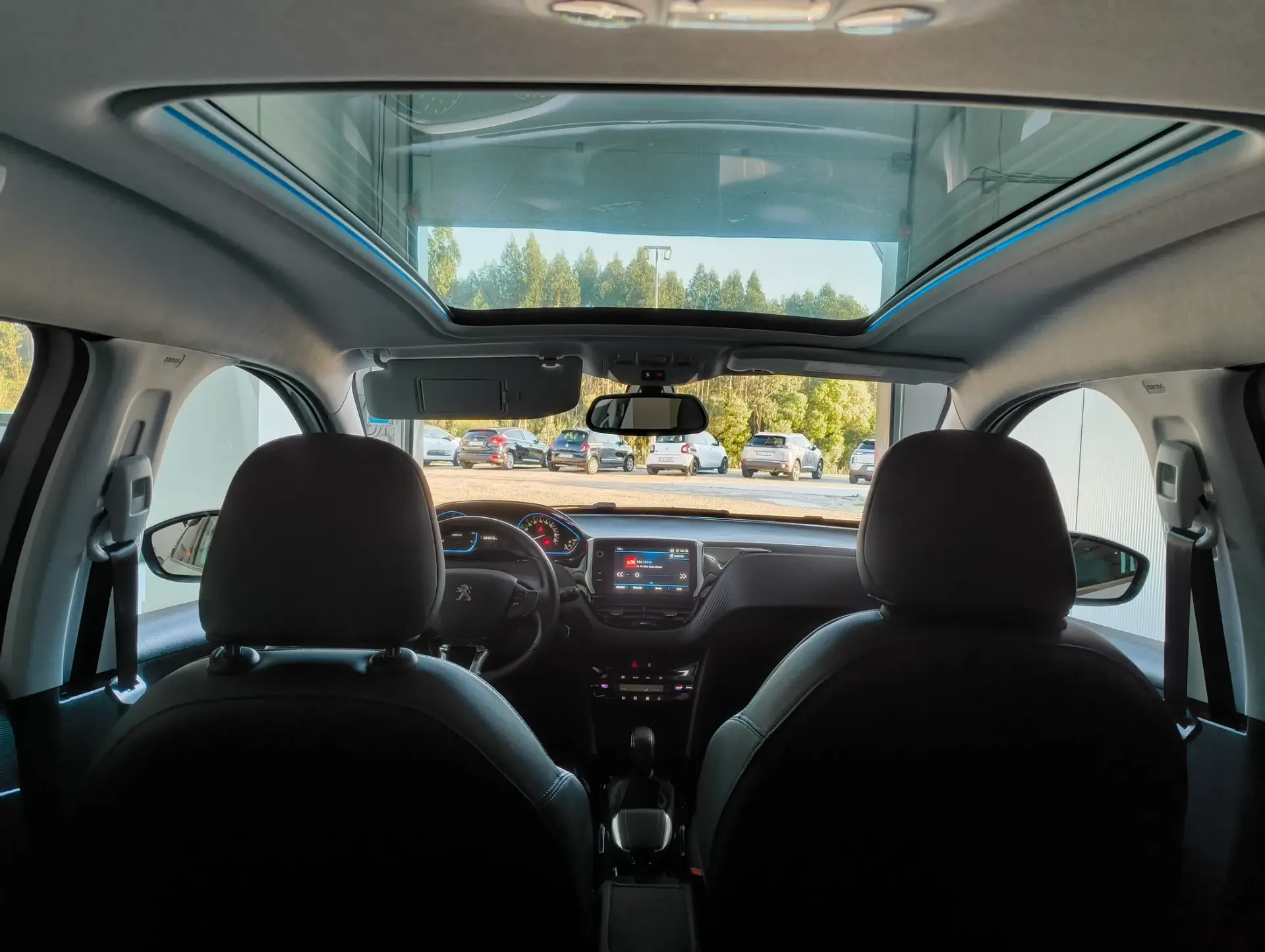 Peugeot 2008 1.2 PureTech Crossway 21