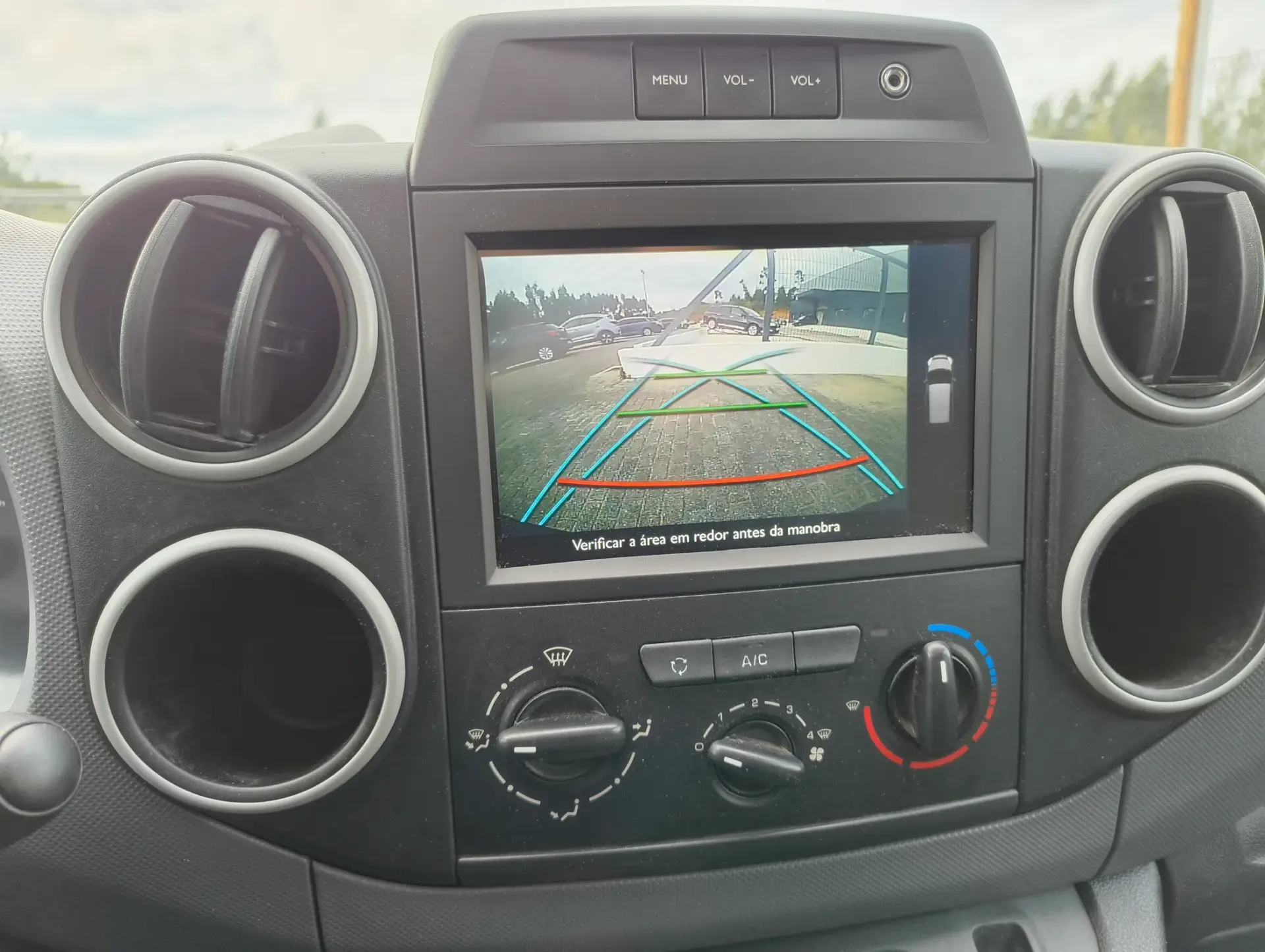 Peugeot Partner 1.6 BlueHDi Outdoor 11