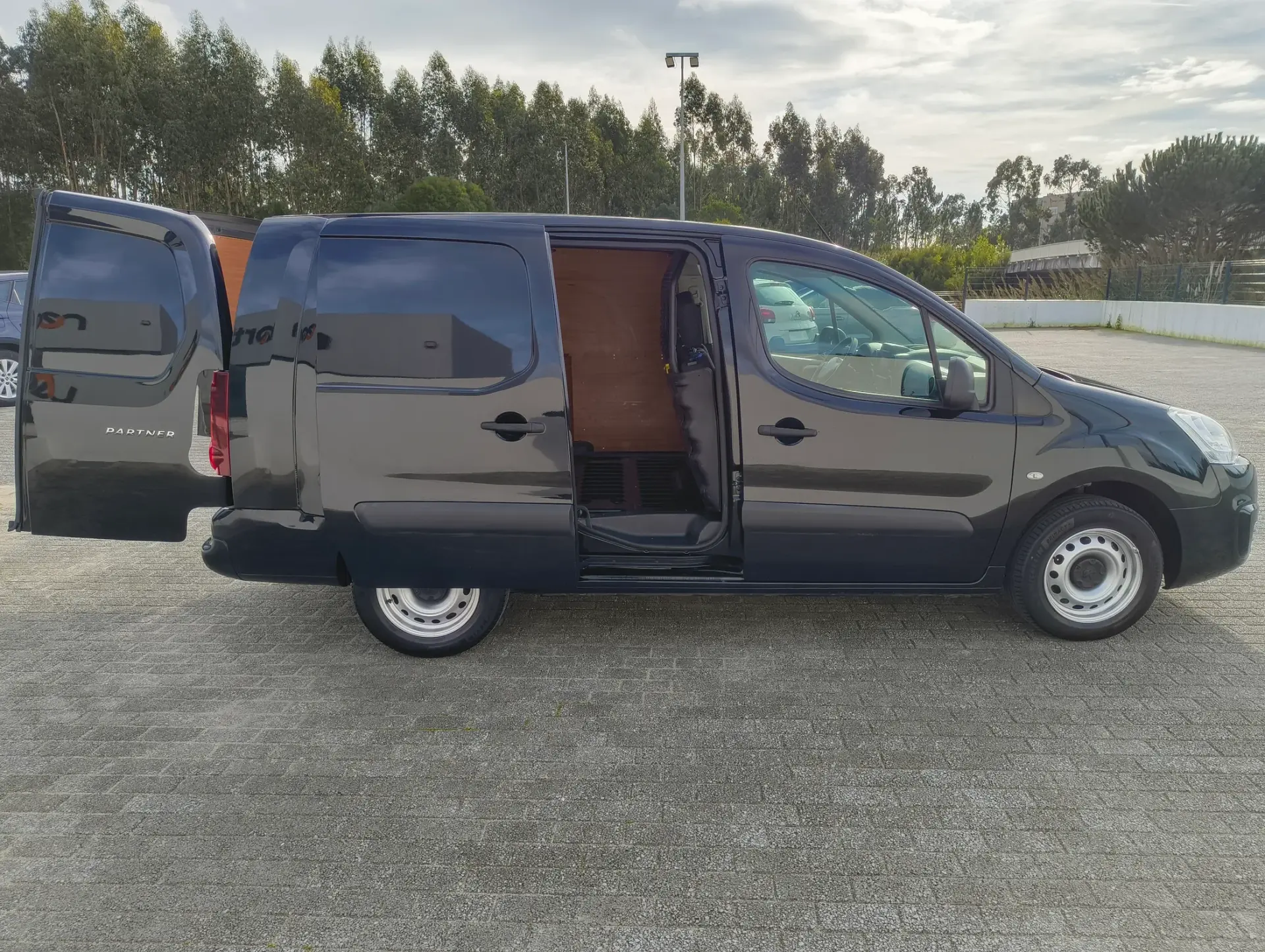 Peugeot Partner 1.6 BlueHDi Outdoor 19