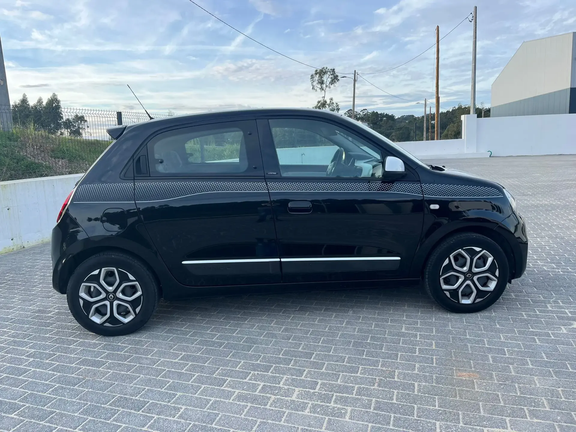Renault Twingo 1.0 SCe Intens 6