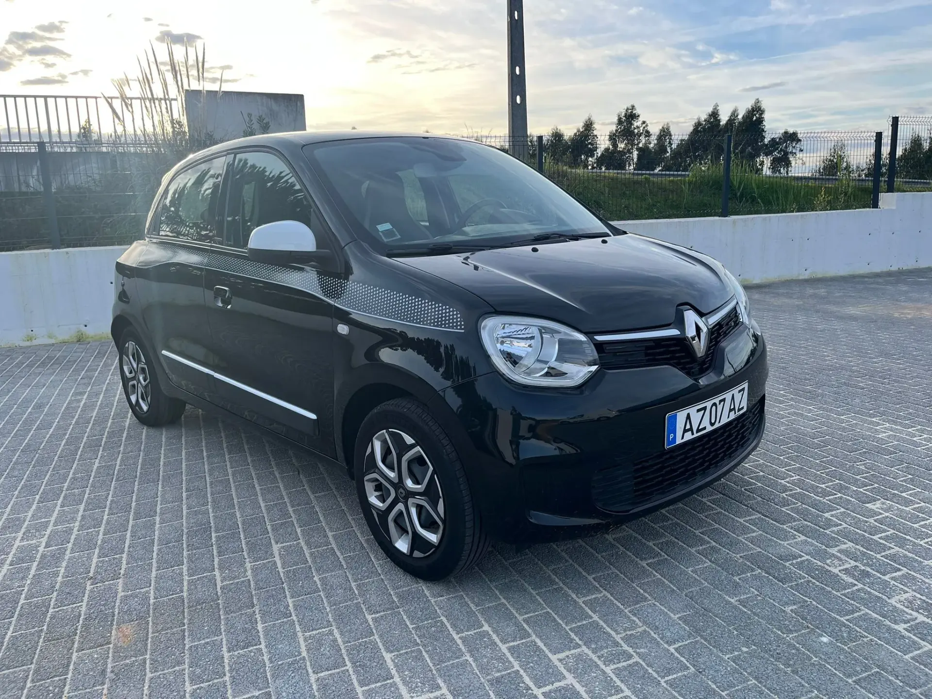 Renault Twingo 1.0 SCe Intens 7