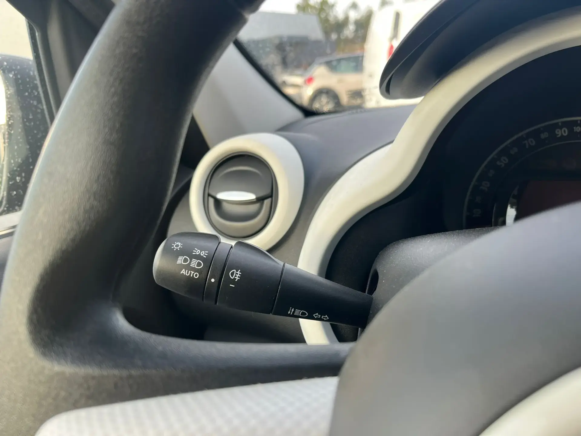 Renault Twingo 1.0 SCe Intens 18