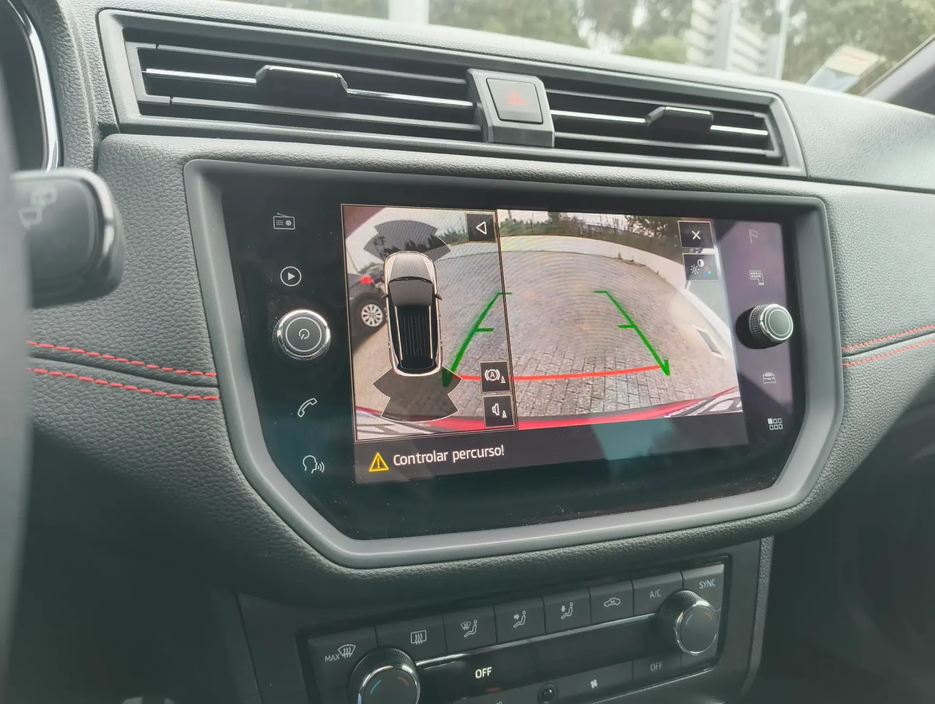 SEAT Arona 1.0 TGI FR 15