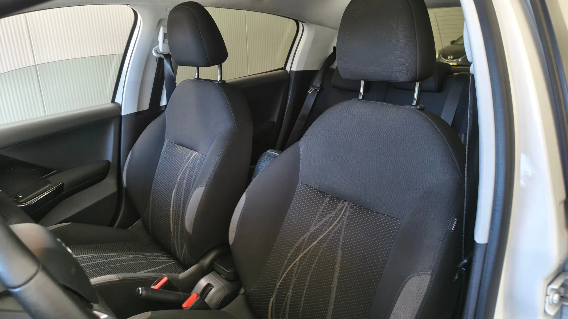 Peugeot 208 1.2 VTi Active 17