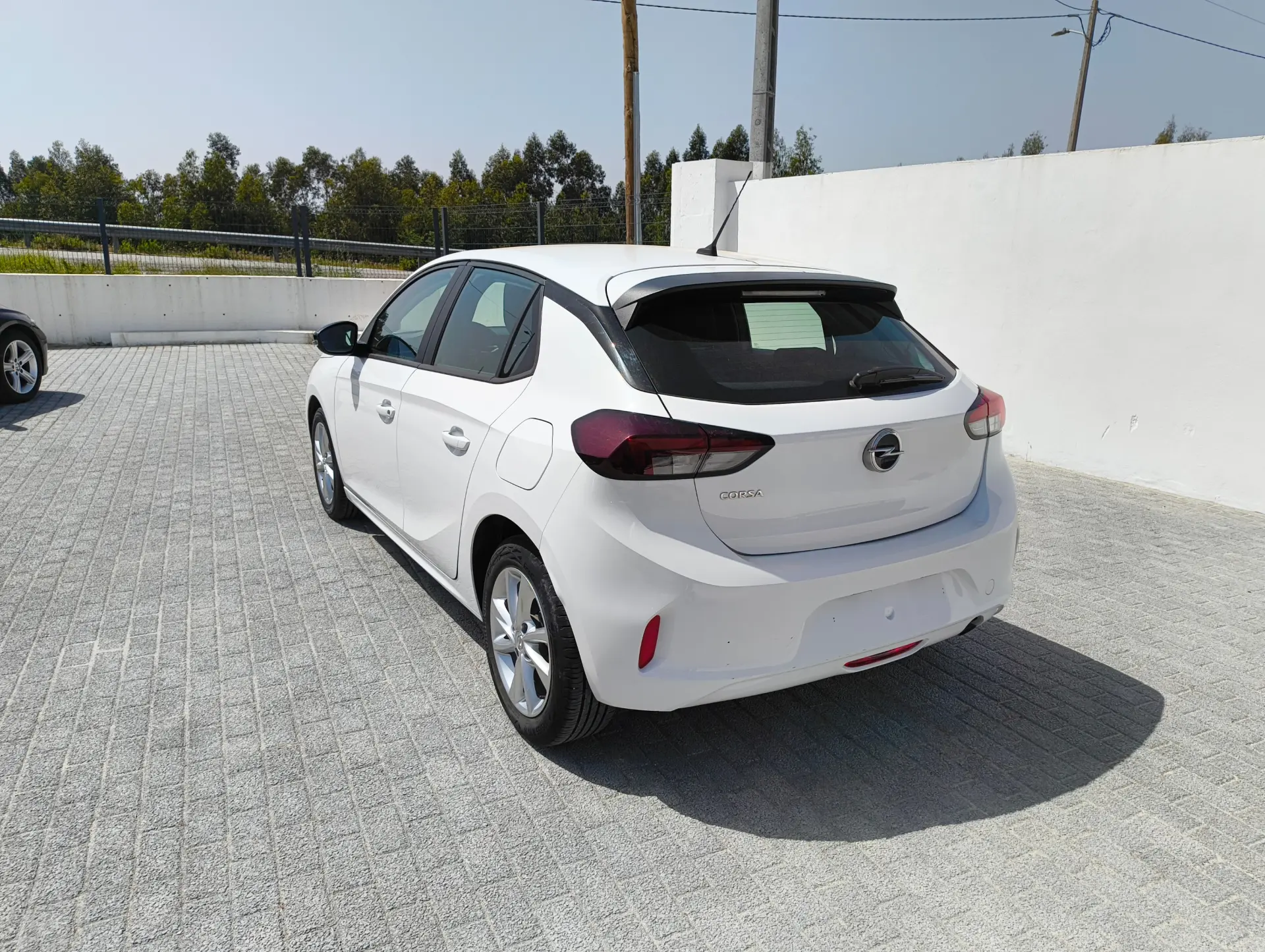 Opel Corsa 1.2 T Edition 6