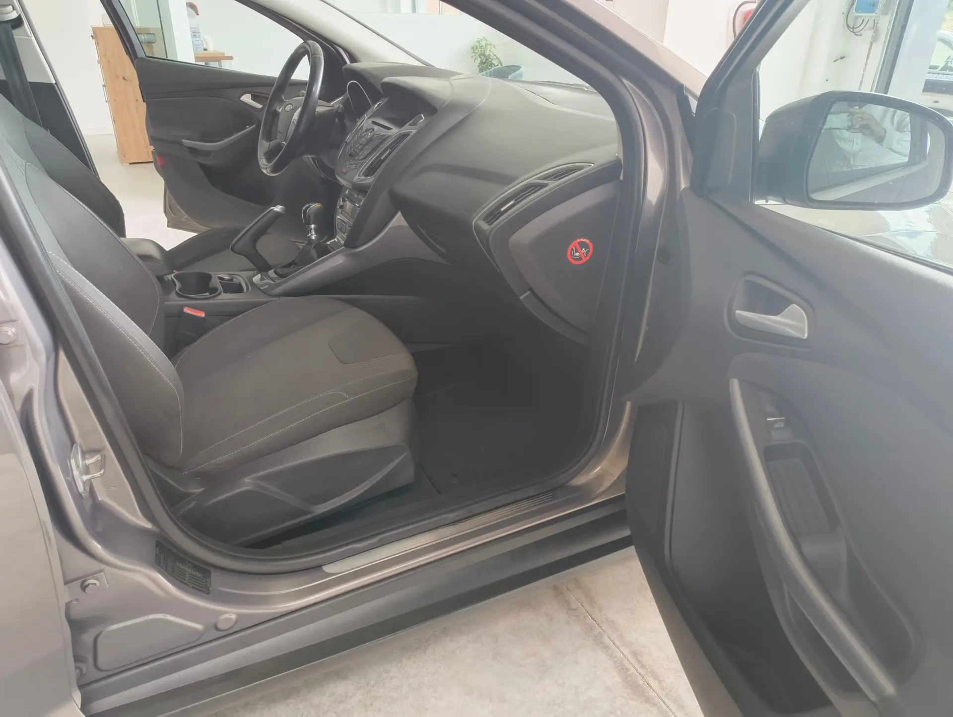 Ford Focus SW Outro 8