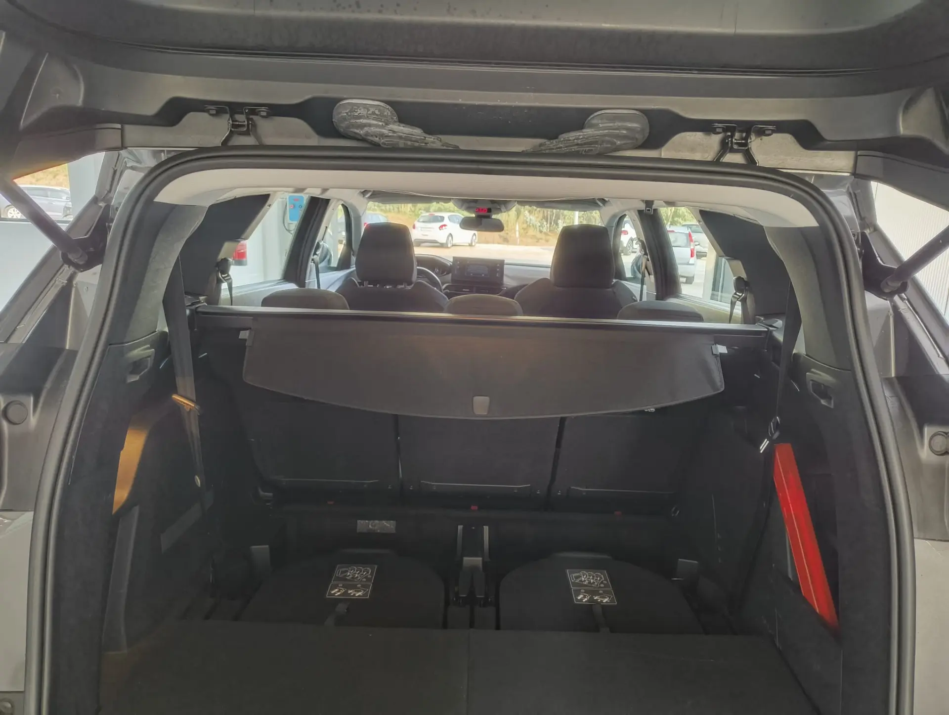 Peugeot 5008 1.2 PureTech 130 EAT6 Active Pack 8