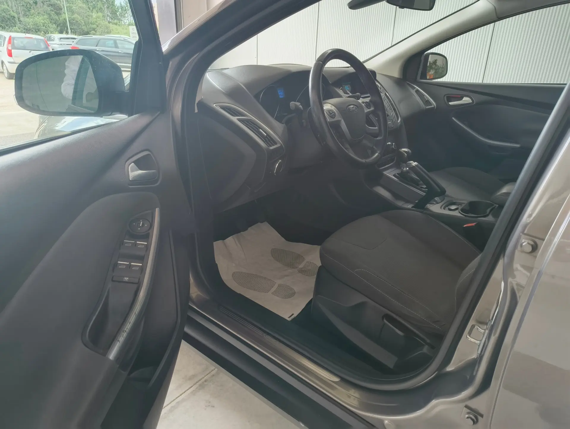 Ford Focus SW Outro 5