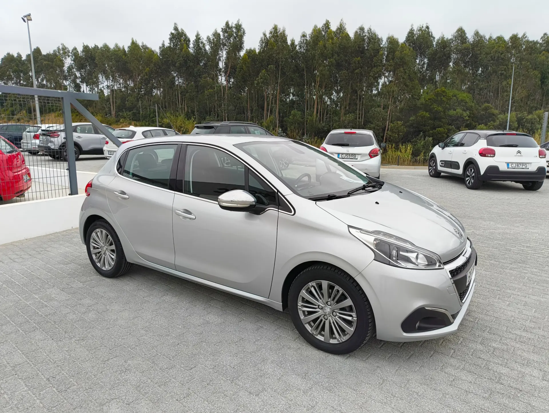 Peugeot 208 1.2 PureTech Allure 3