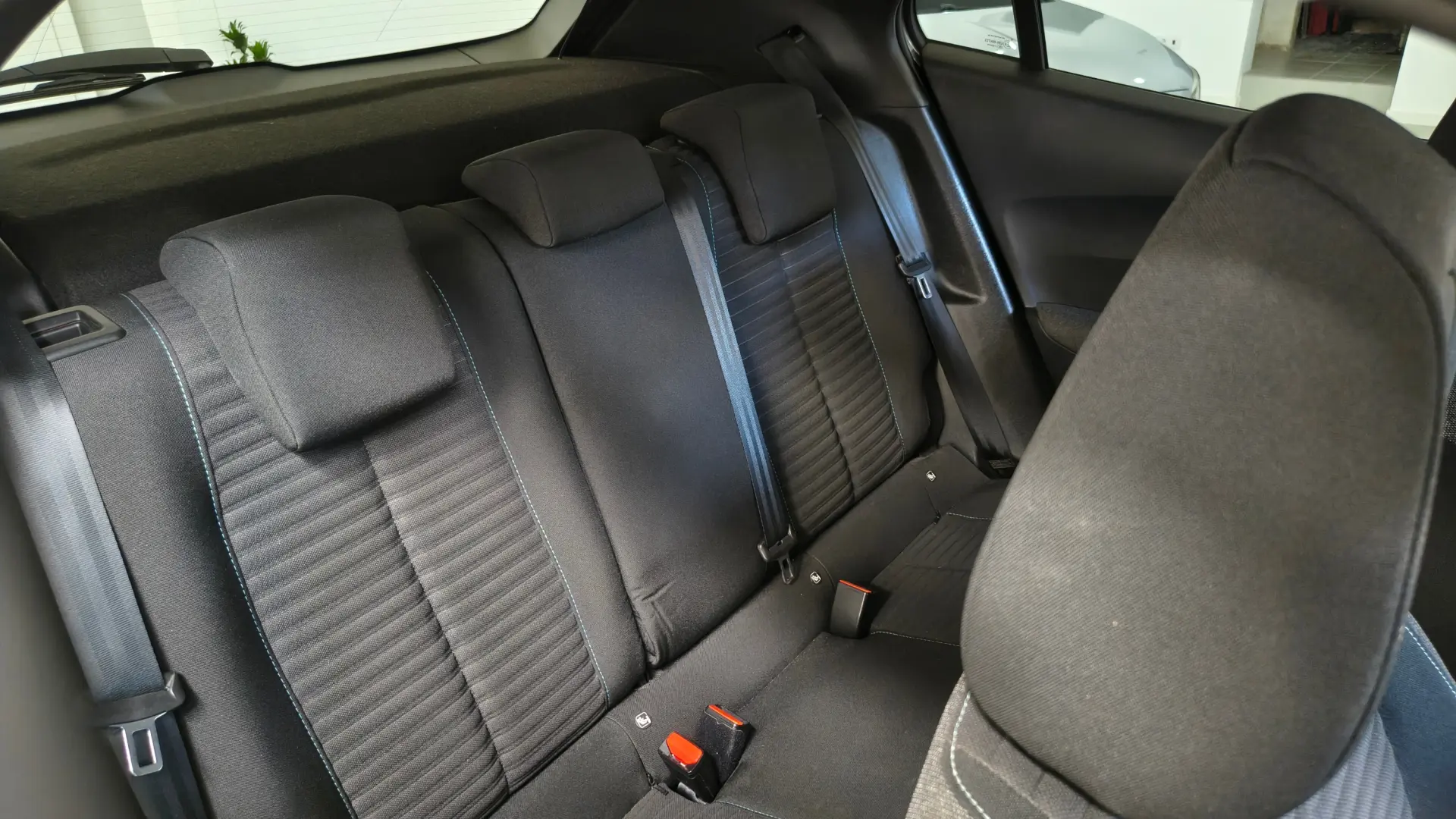 Peugeot 2008 1.2 PureTech 100 Style 14