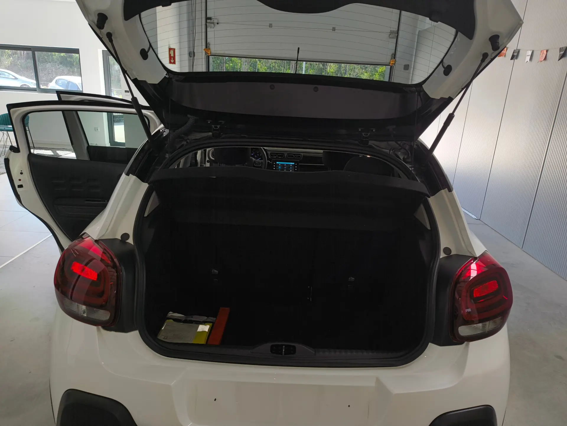 Citroen C3 Pure Tech S&S Shine 11