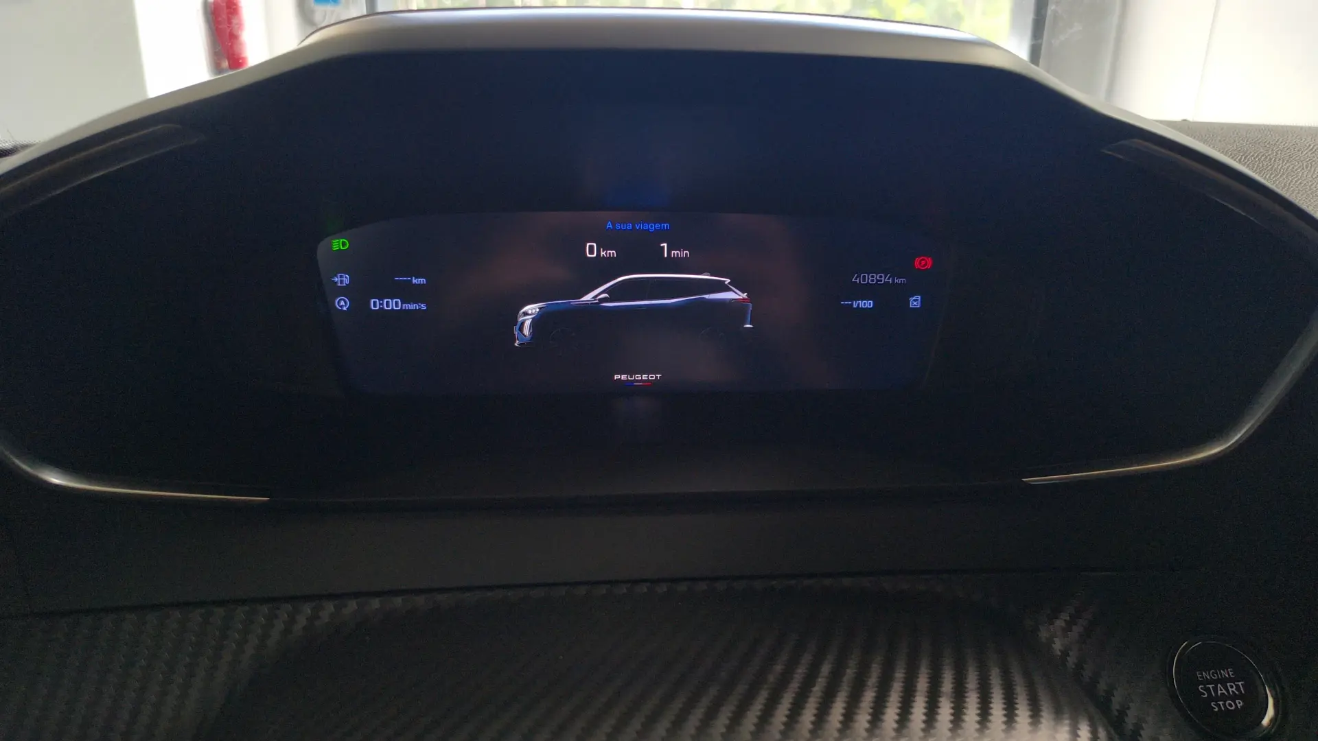 Peugeot 2008 1.2 PureTech Allure 23