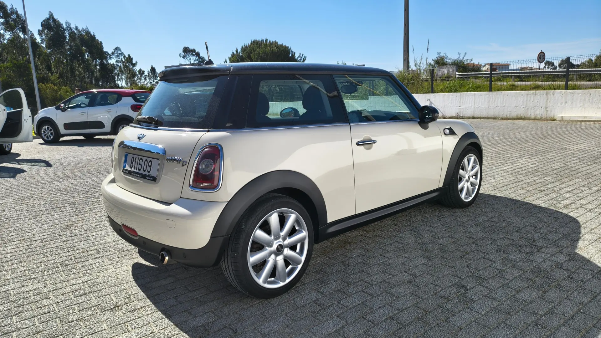 MINI 3 Portas Cooper D 4