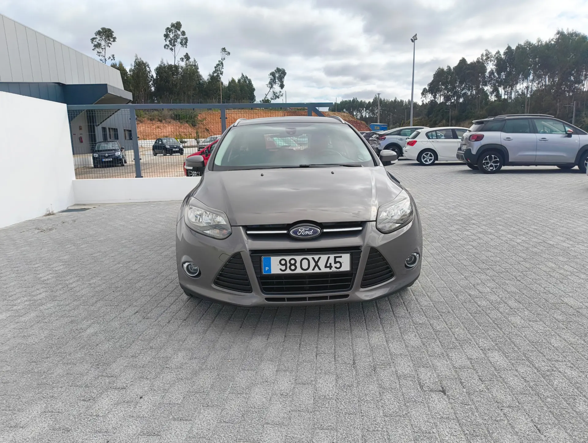 Ford Focus SW Outro 2