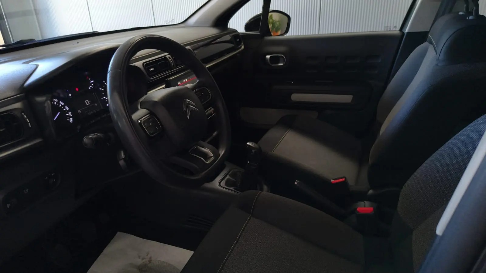 Citroen C3 1.2 PureTech Feel 8