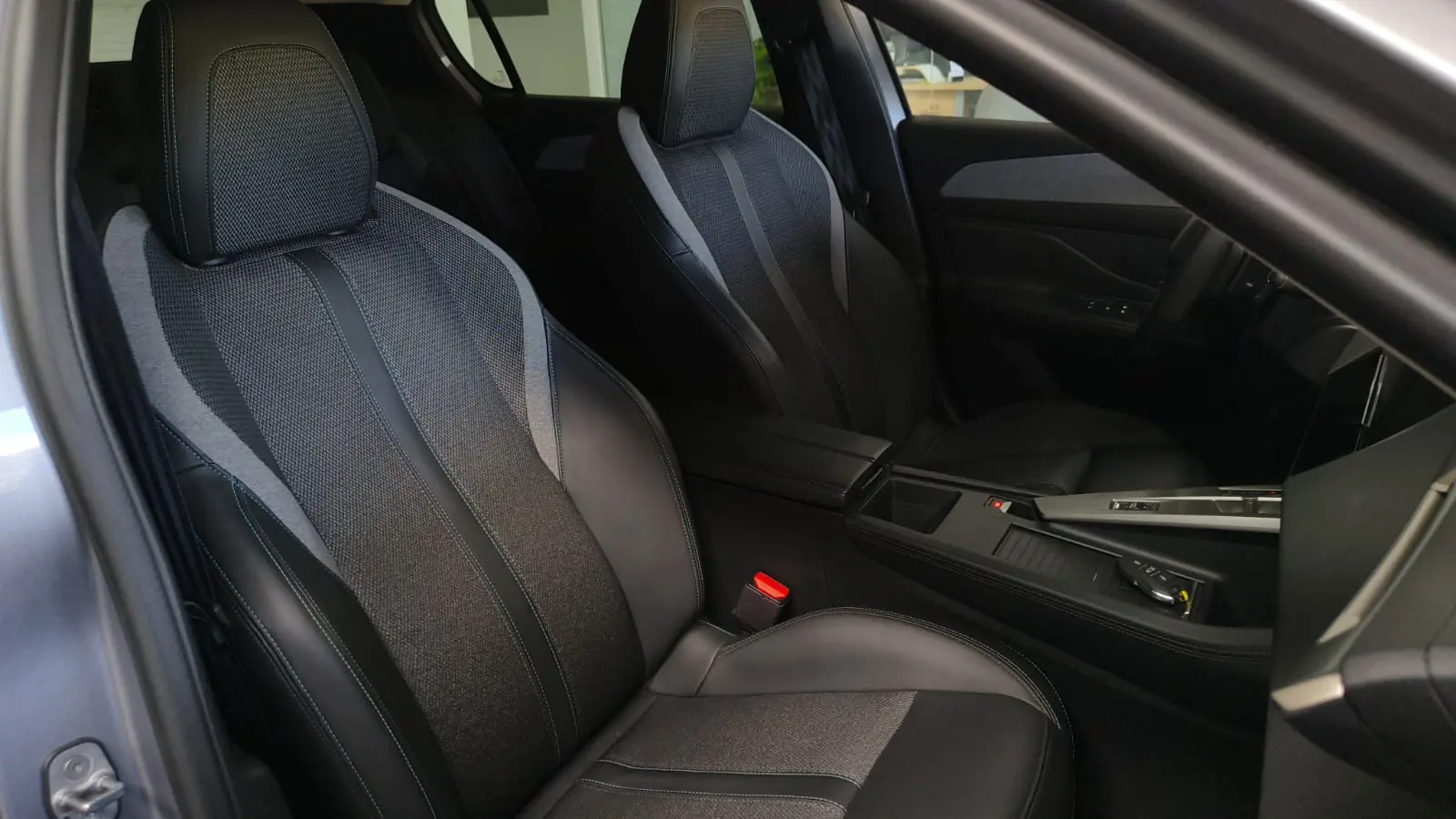 Peugeot 308 1.2 PureTech Allure Pack 131CV EAT8 5