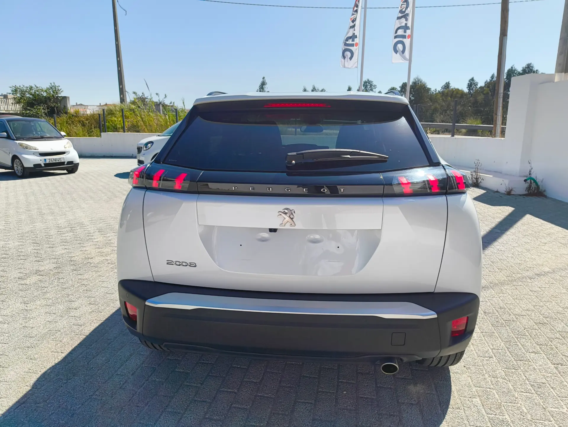 Peugeot 2008 PureTech 100 Allure 4
