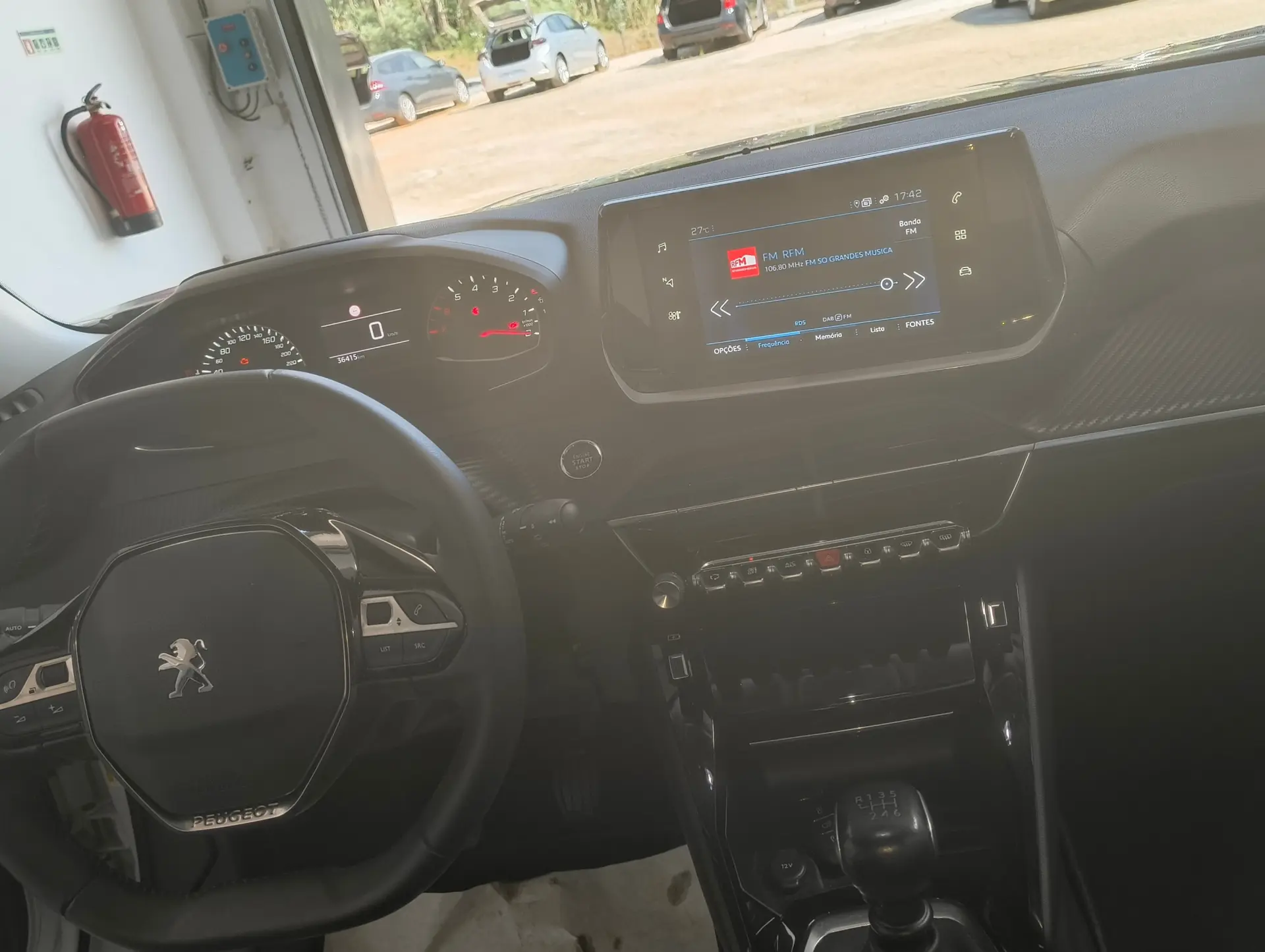 Peugeot 2008 PureTech 100 Allure 7