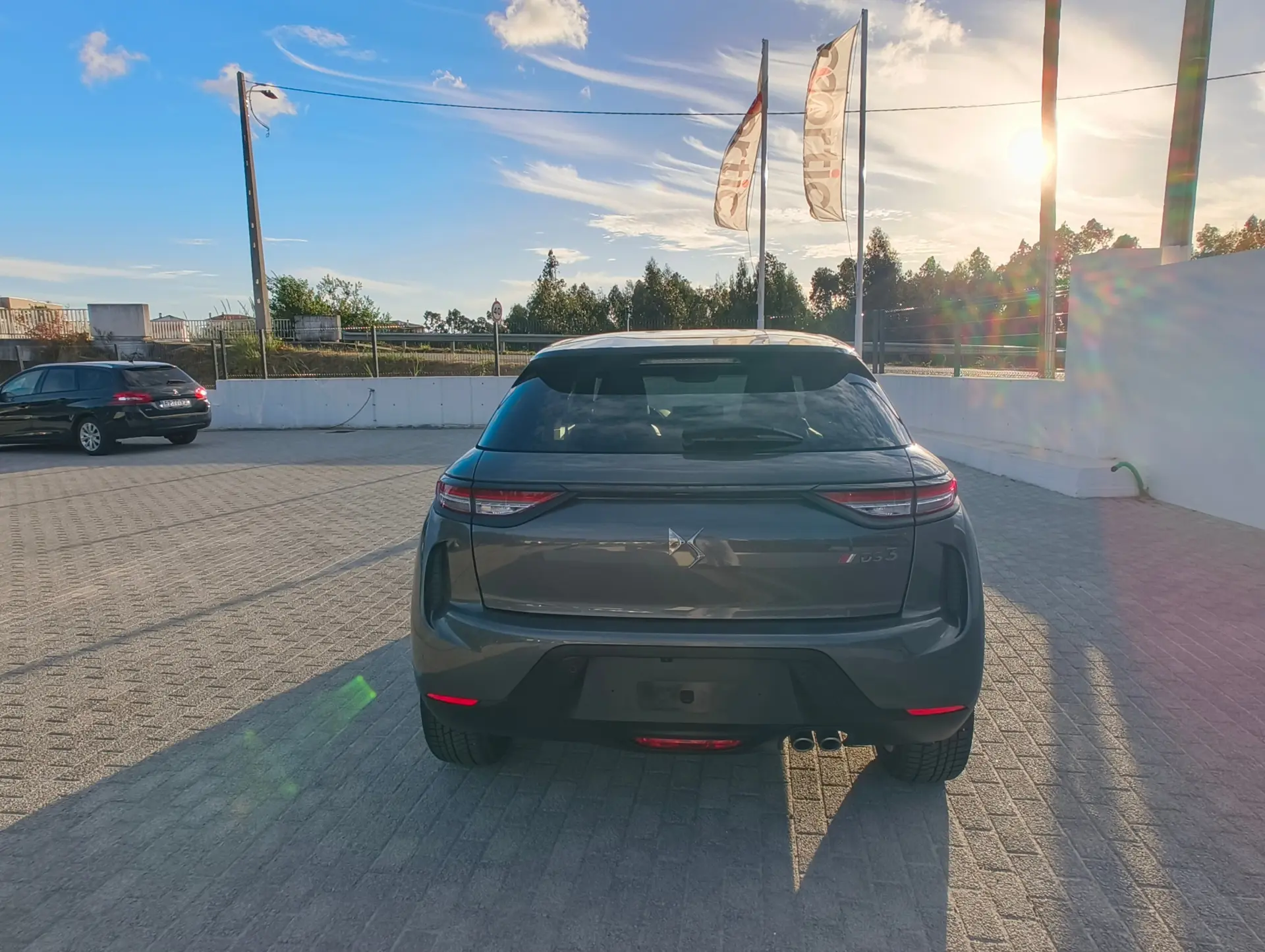 DS DS3 Crossback PureTech 130 Aut. PERFORMANCE LINE + 4