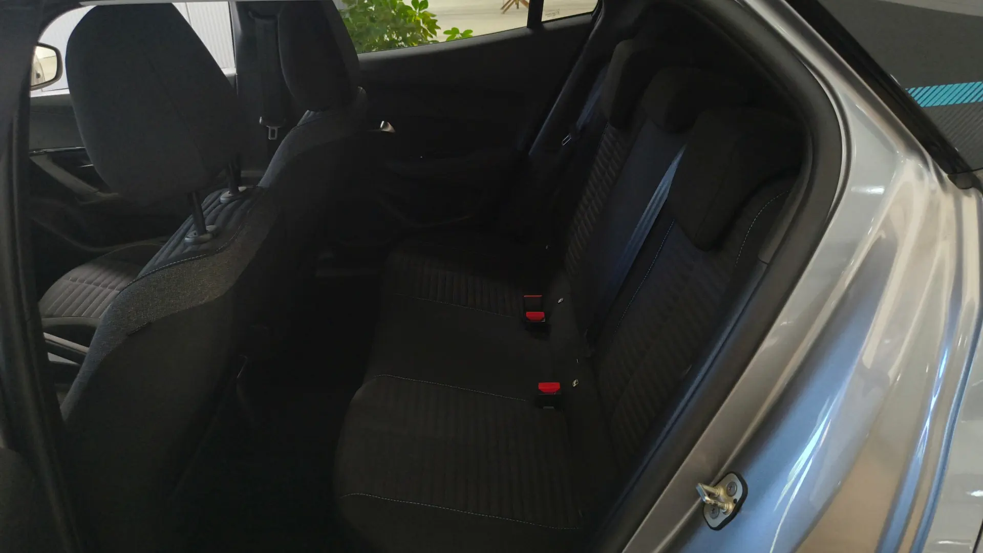 Peugeot 2008 1.2 PureTech 100 Style 9