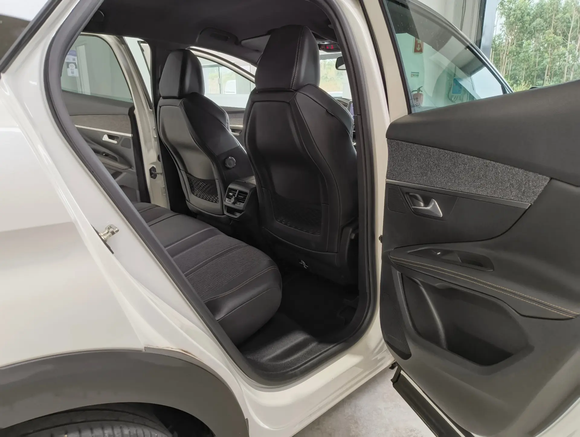 Peugeot 3008 1.5 BlueHDi GT Line 14