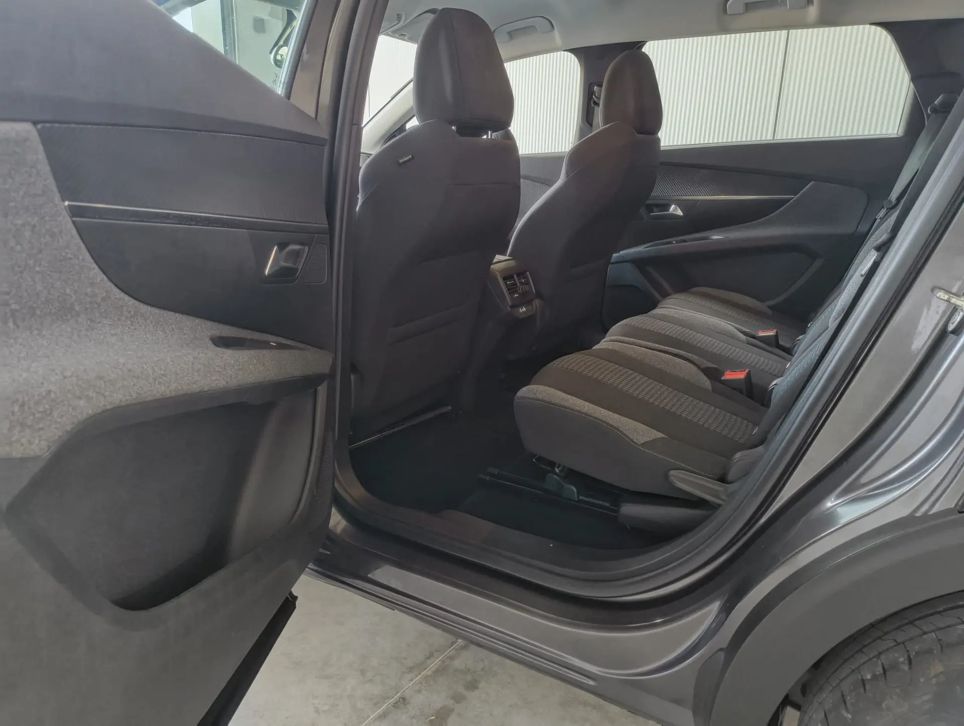Peugeot 5008 1.2 PureTech 130 EAT6 Active Pack 9