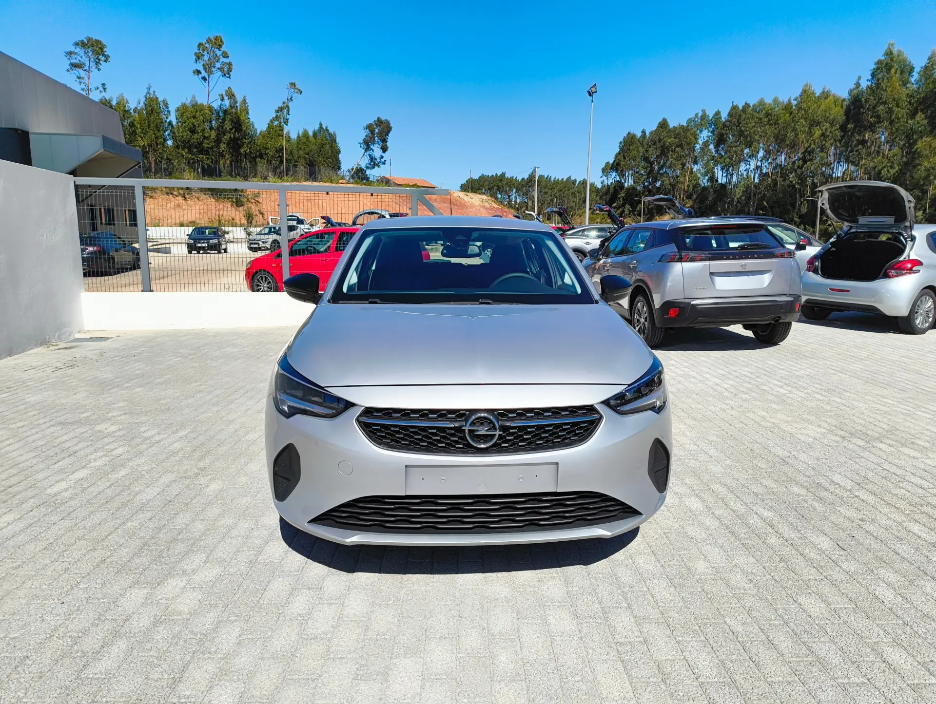 Opel Corsa 1.2 Elegance 2