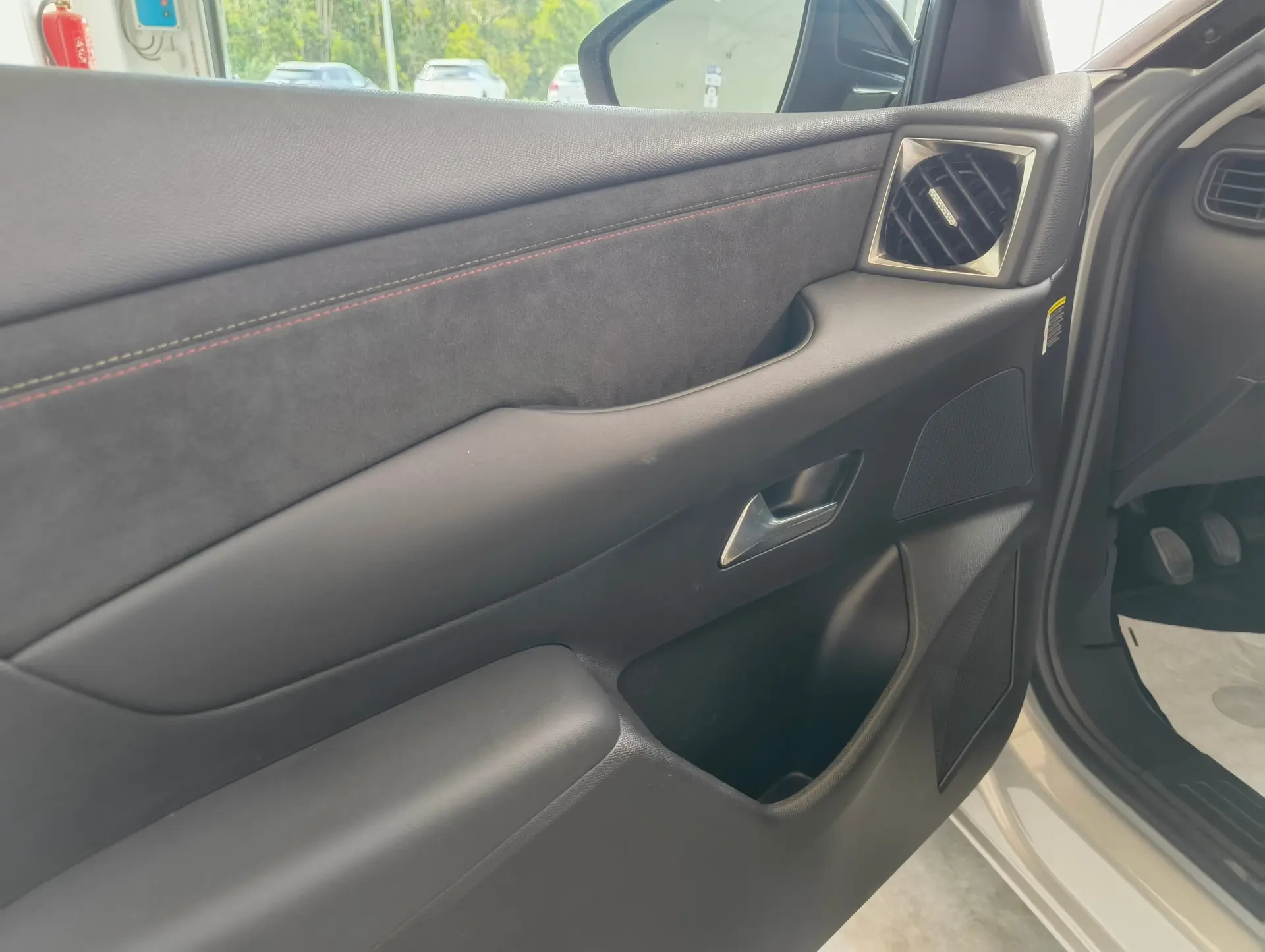 DS DS3 Crossback PureTech 100 PERFORMANCE LINE 8