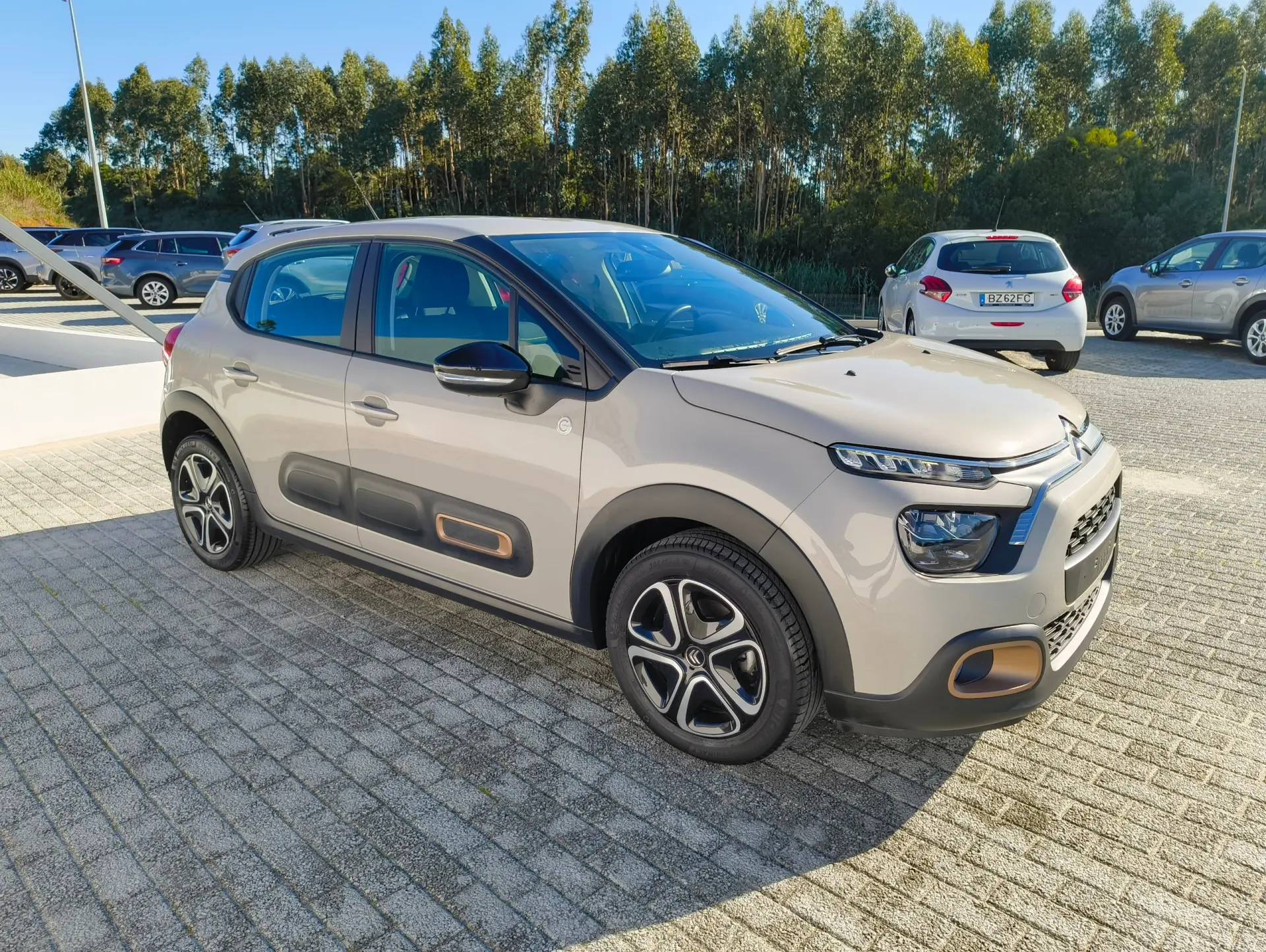 Citroen C3 1.2 PureTech Feel 8