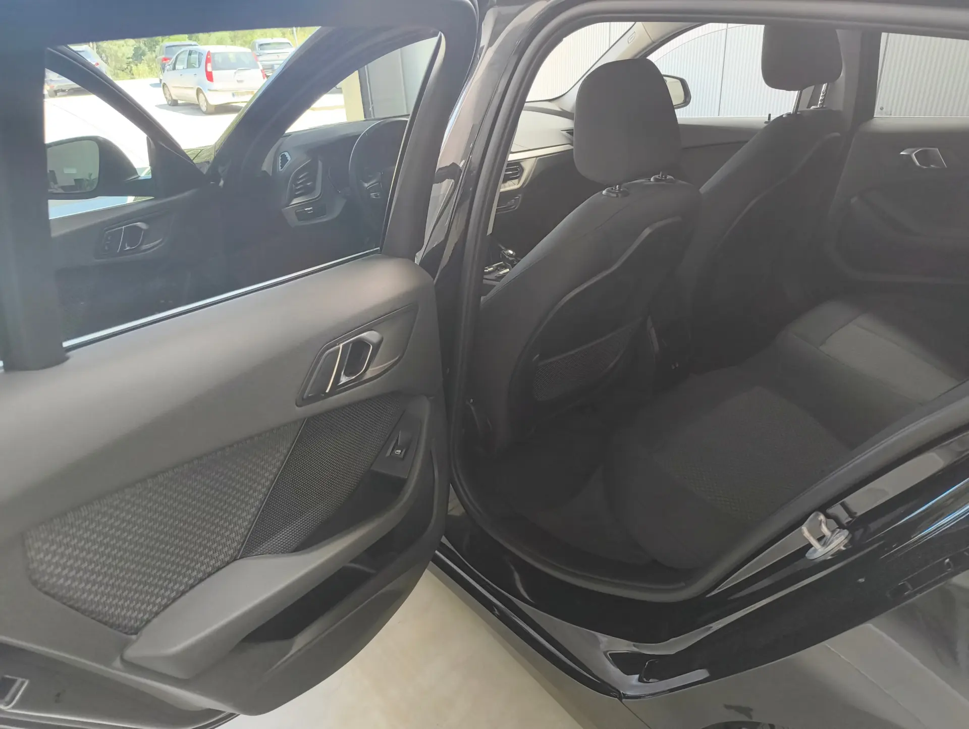 BMW 116 d Aut. Advantage 13