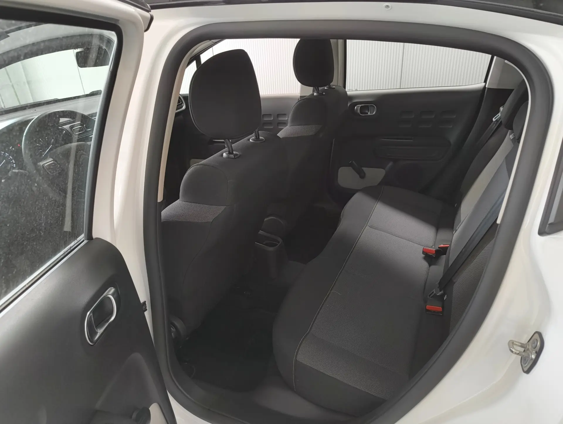 Citroën C3 1.2 PureTech Shine Pack 82cv 11