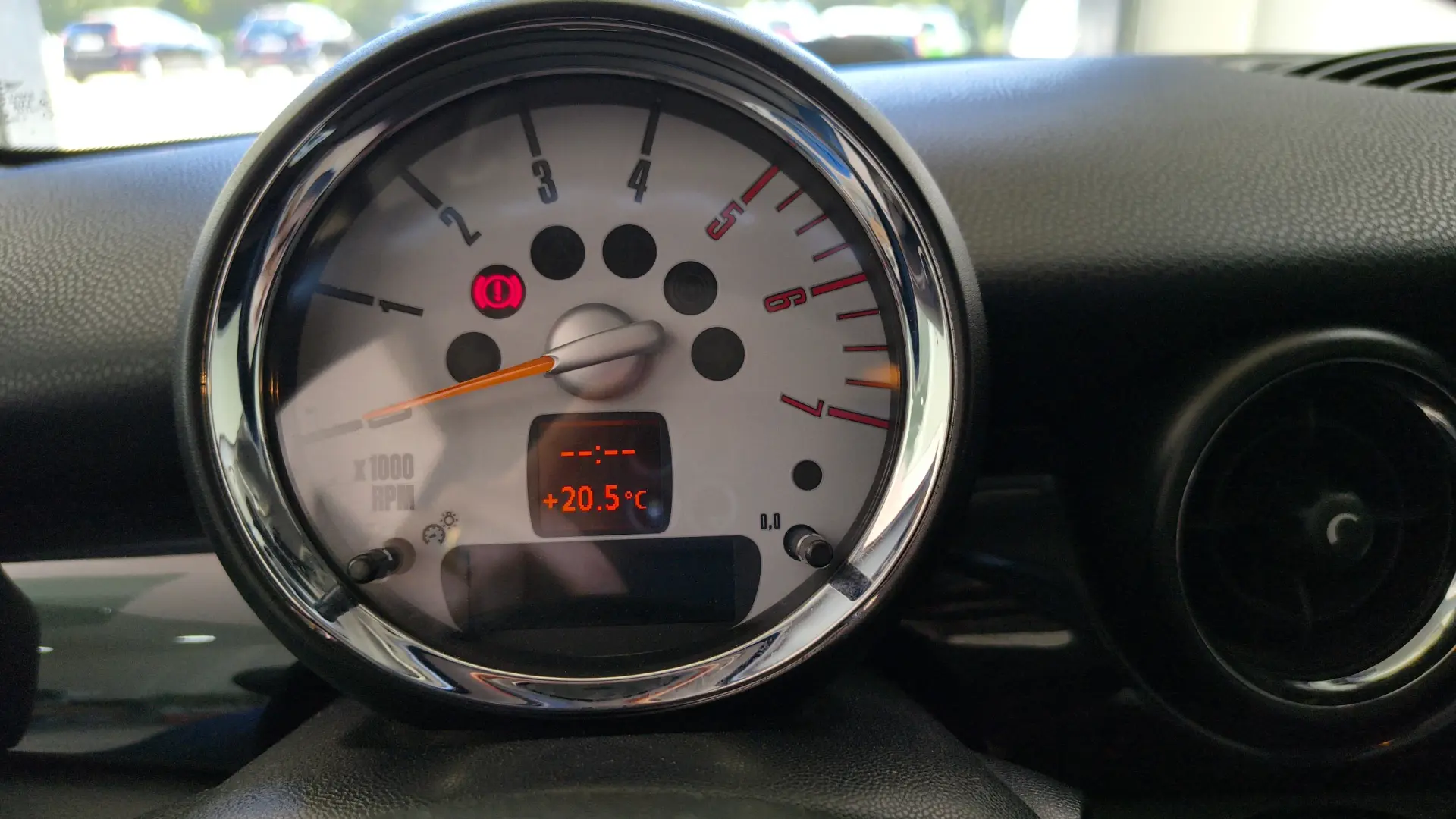 MINI 3 Portas Cooper D 15