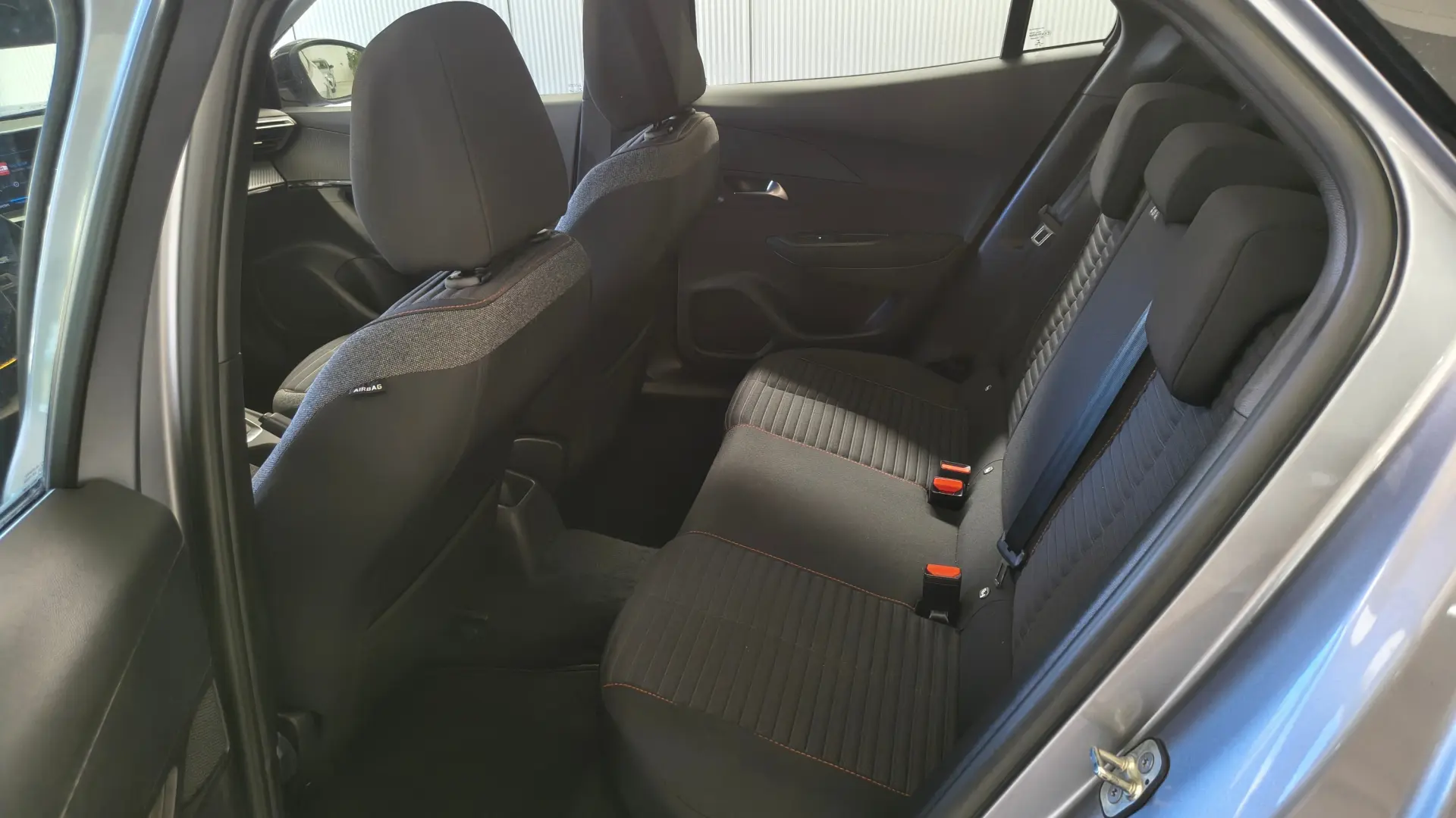 Peugeot 2008 1.2 PureTech 100 Stop&Start Active Pack 7