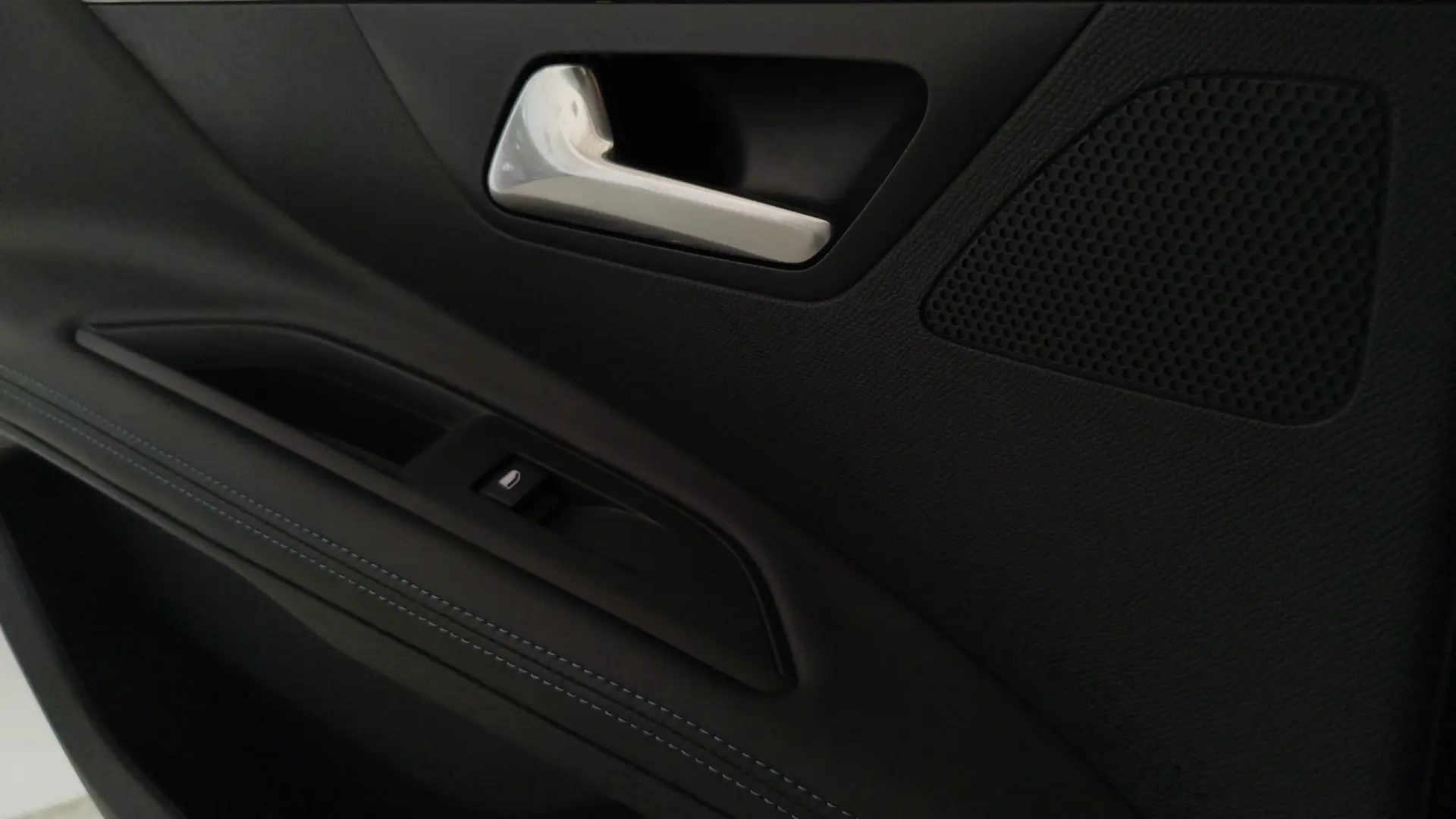 Peugeot 3008 PureTech 130 Stop & Start GPF EAT8 Crossway 15