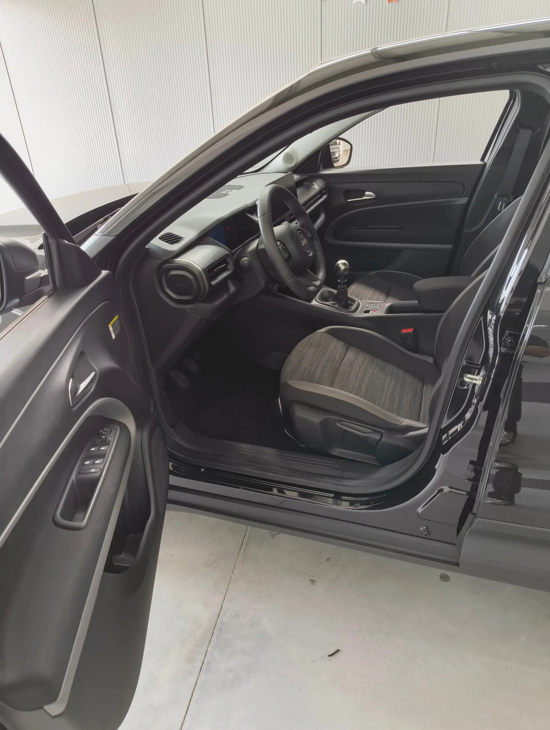 Jeep Avenger 1.2 GSE T3 Longitude 10