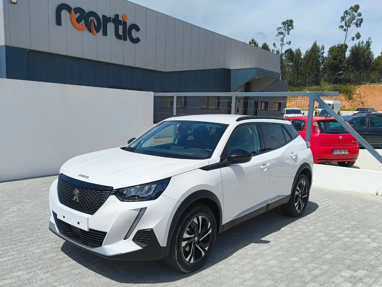 Peugeot 2008 PureTech 100 Allure 1