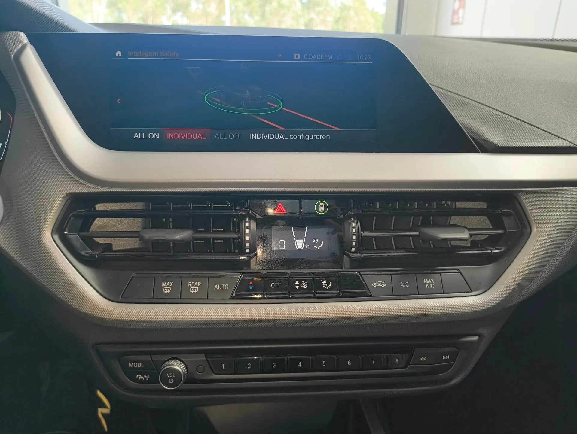 BMW 116 d Aut. Advantage 11