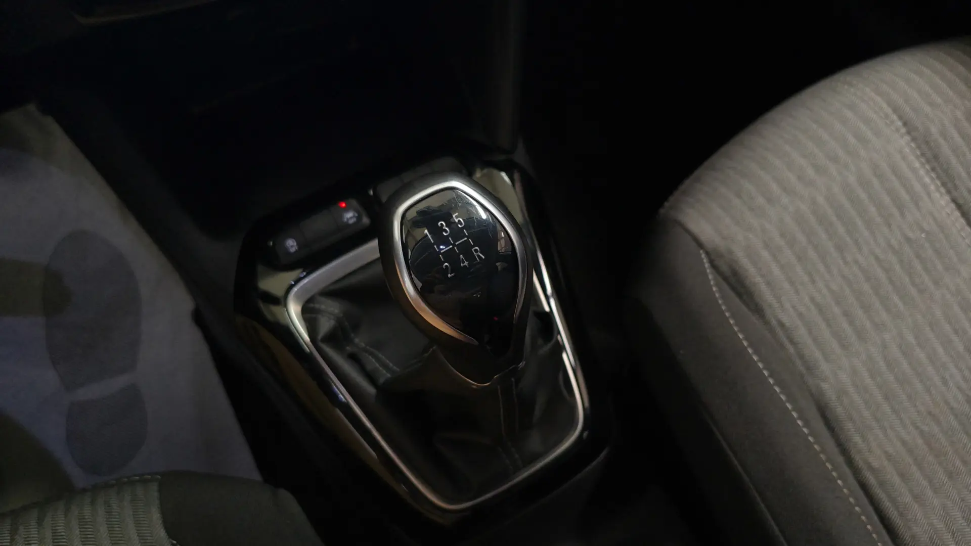 Opel Corsa 1.2 Elegance 9