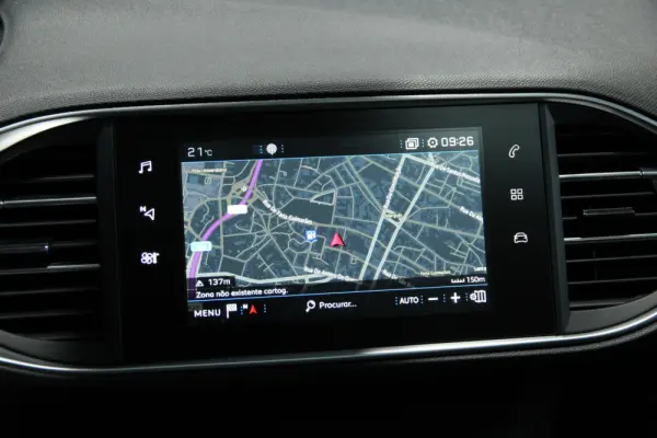 Peugeot 308 1.6 BlueHDi Allure 17