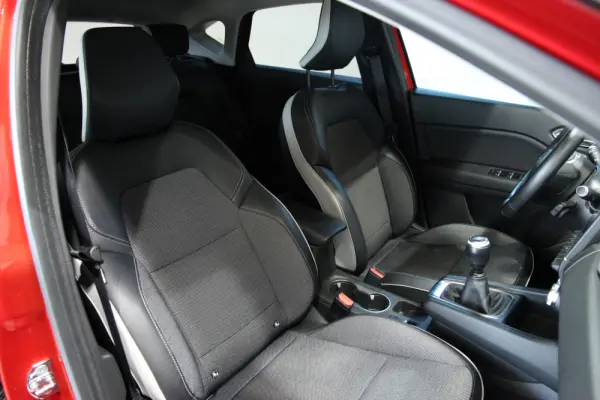 Renault Captur 1.0 TCe Exclusive 6